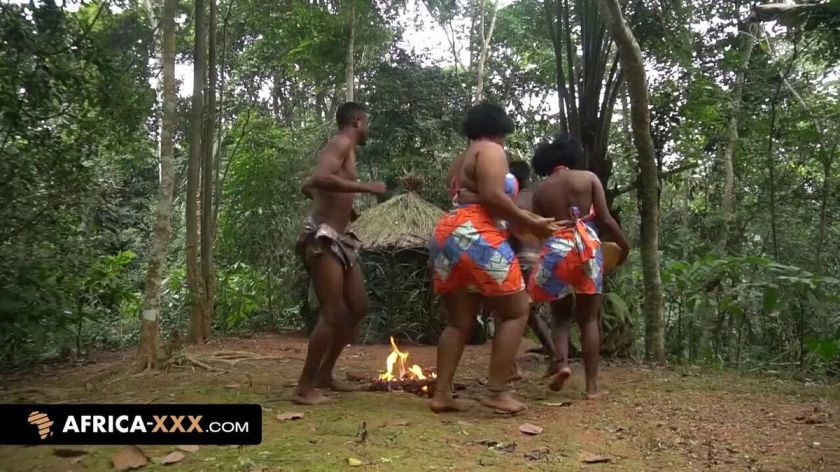 Jungle threesome hit different